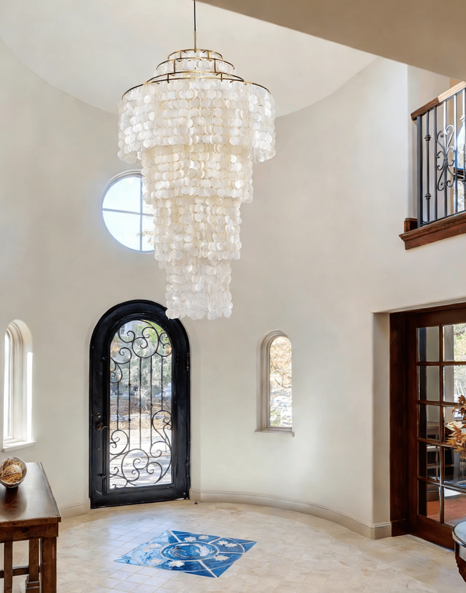 Modern Nerida Shell Chandelier product image