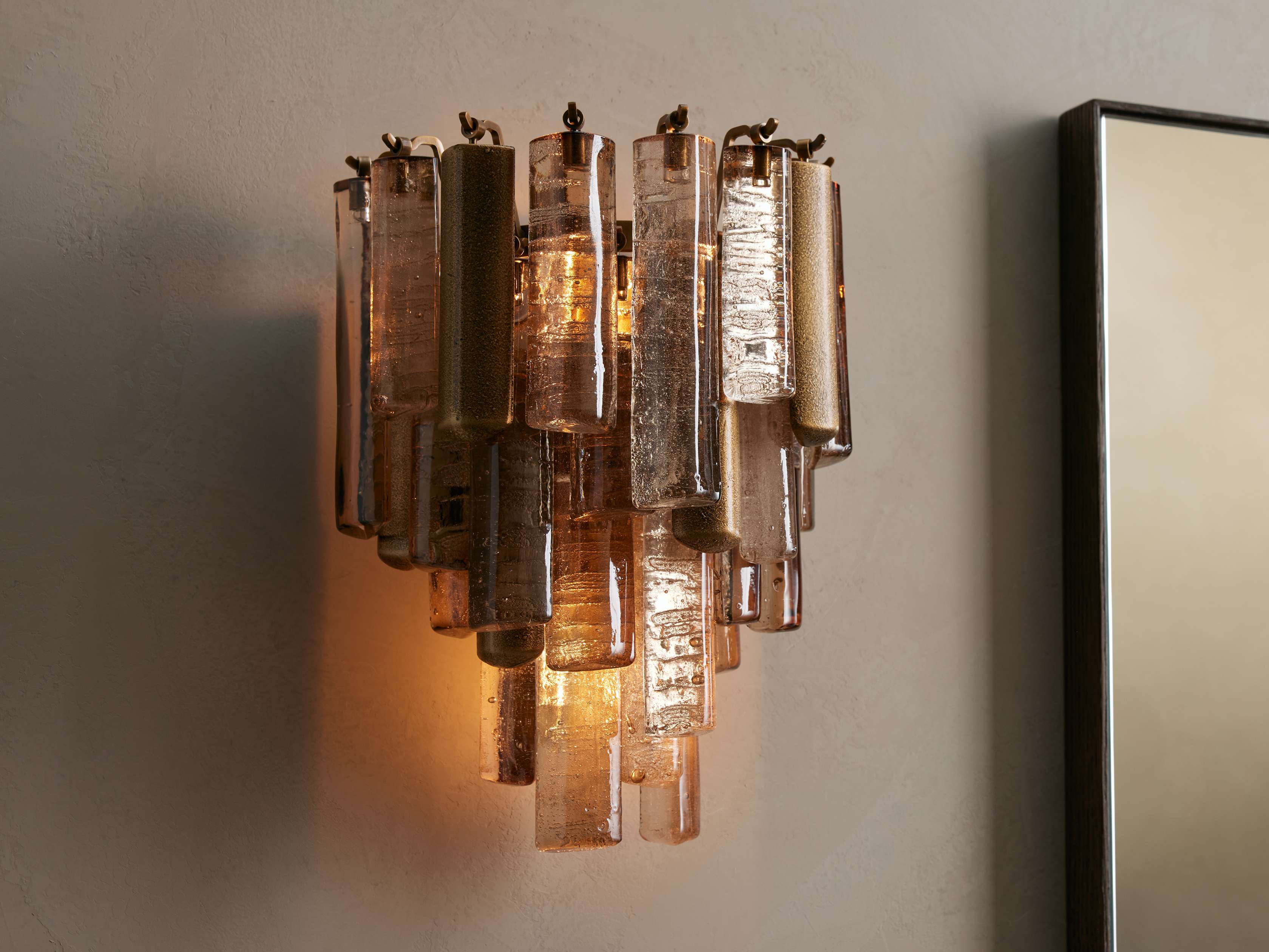 Neve Sconce