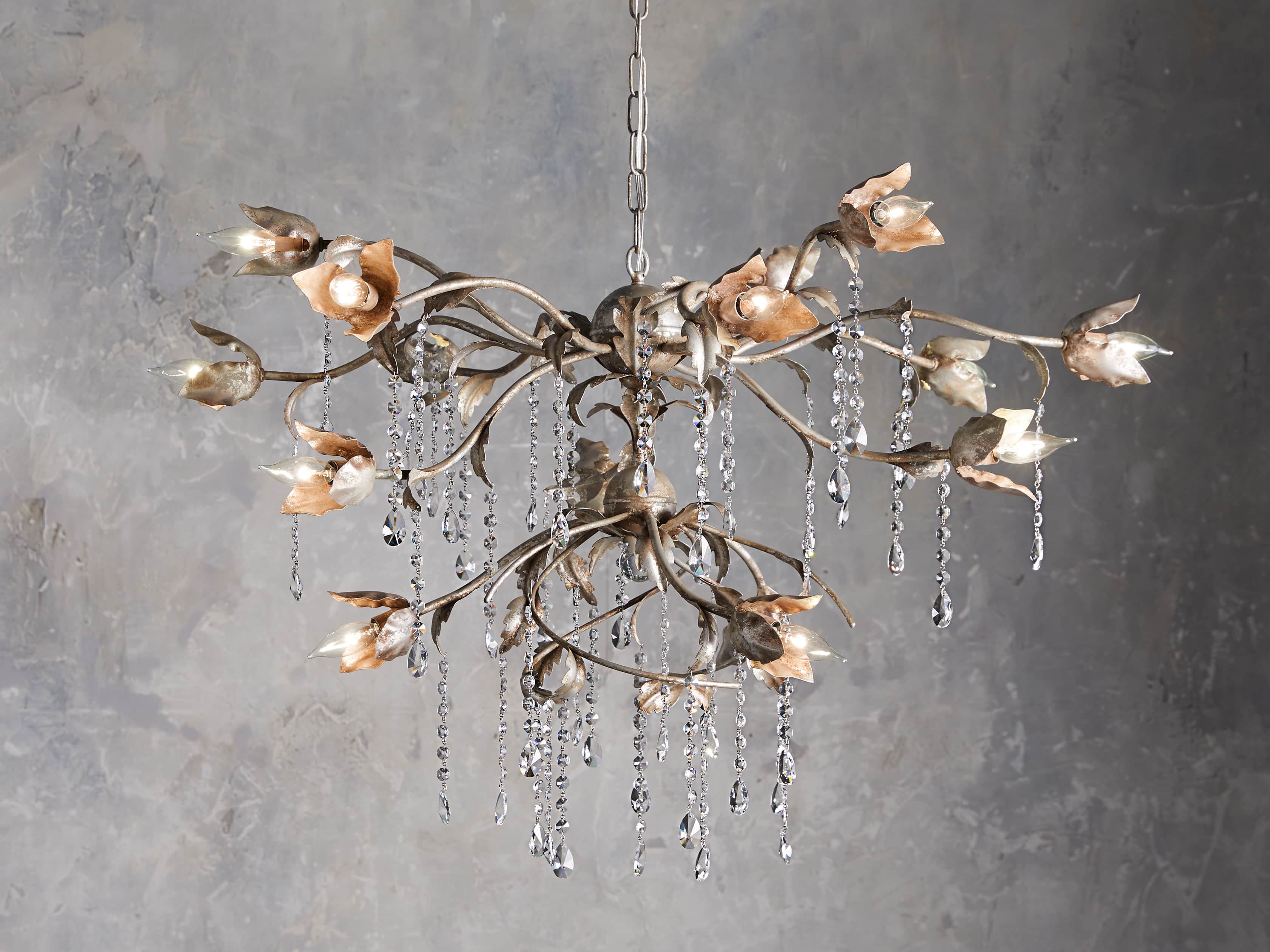 Viticcio Round Chandelier detail view