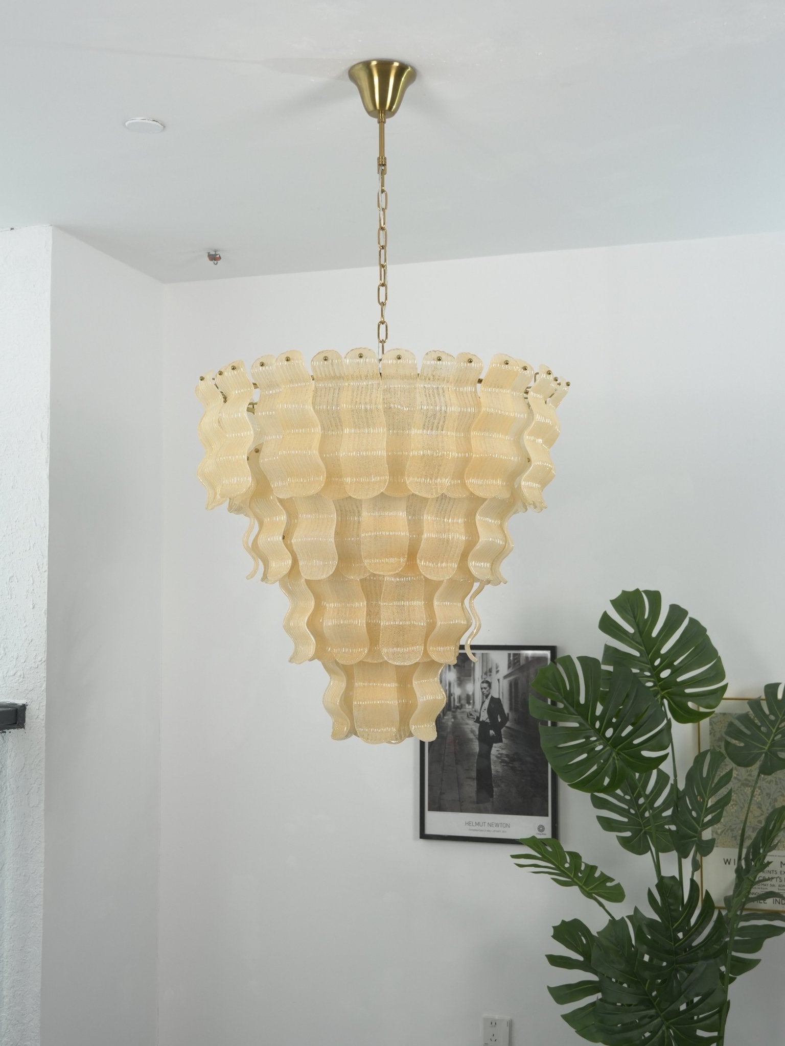 Modern Pollensa Chandelier product image
