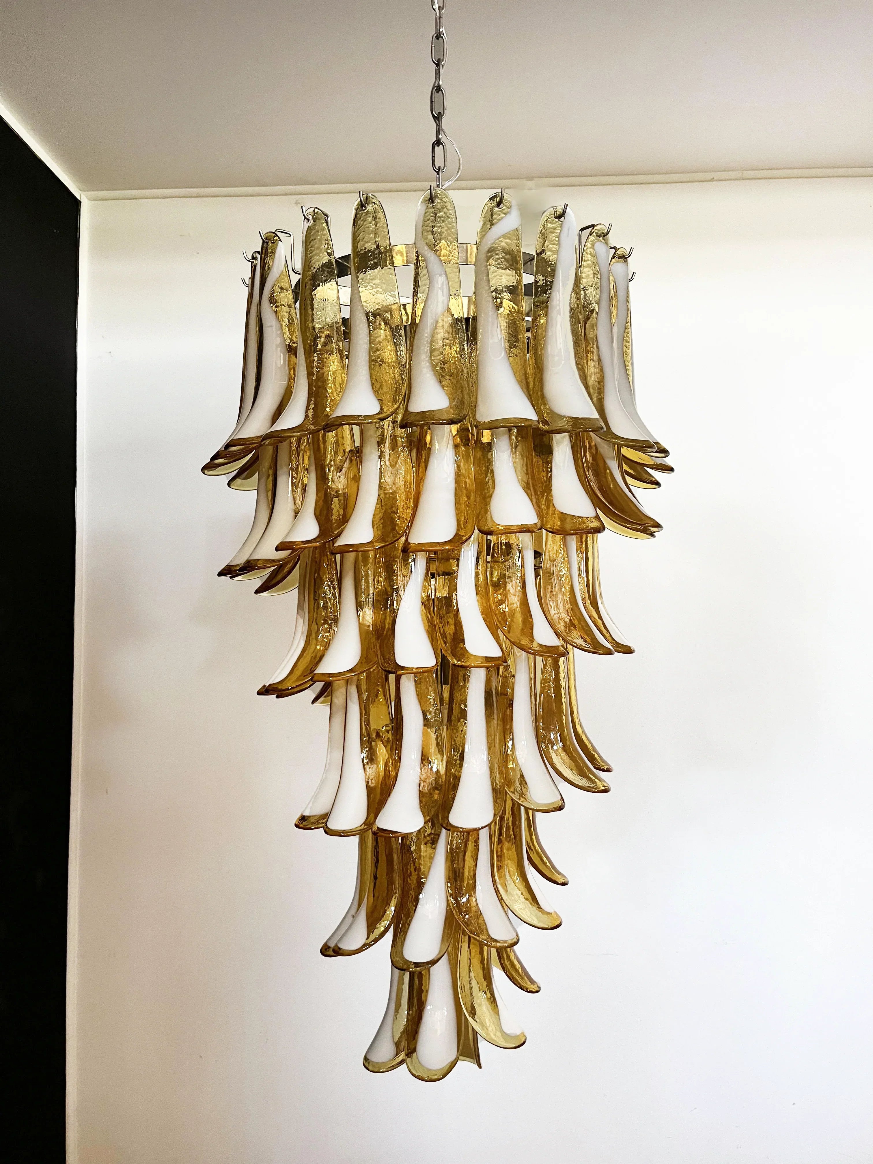 Petals Spiral Murano Amber Chandelier product image