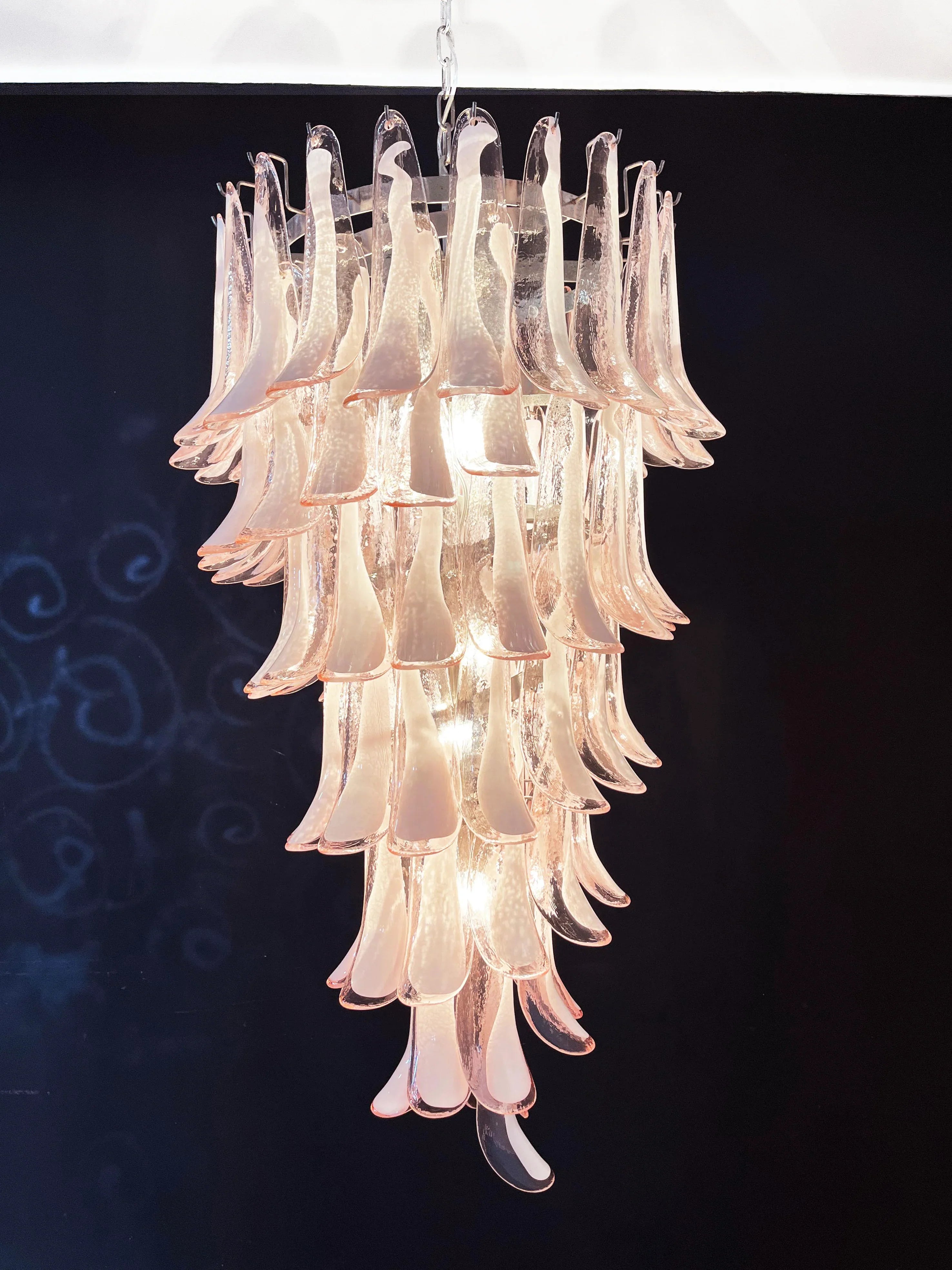 Petals Spiral Murano Pink Chandelier product image