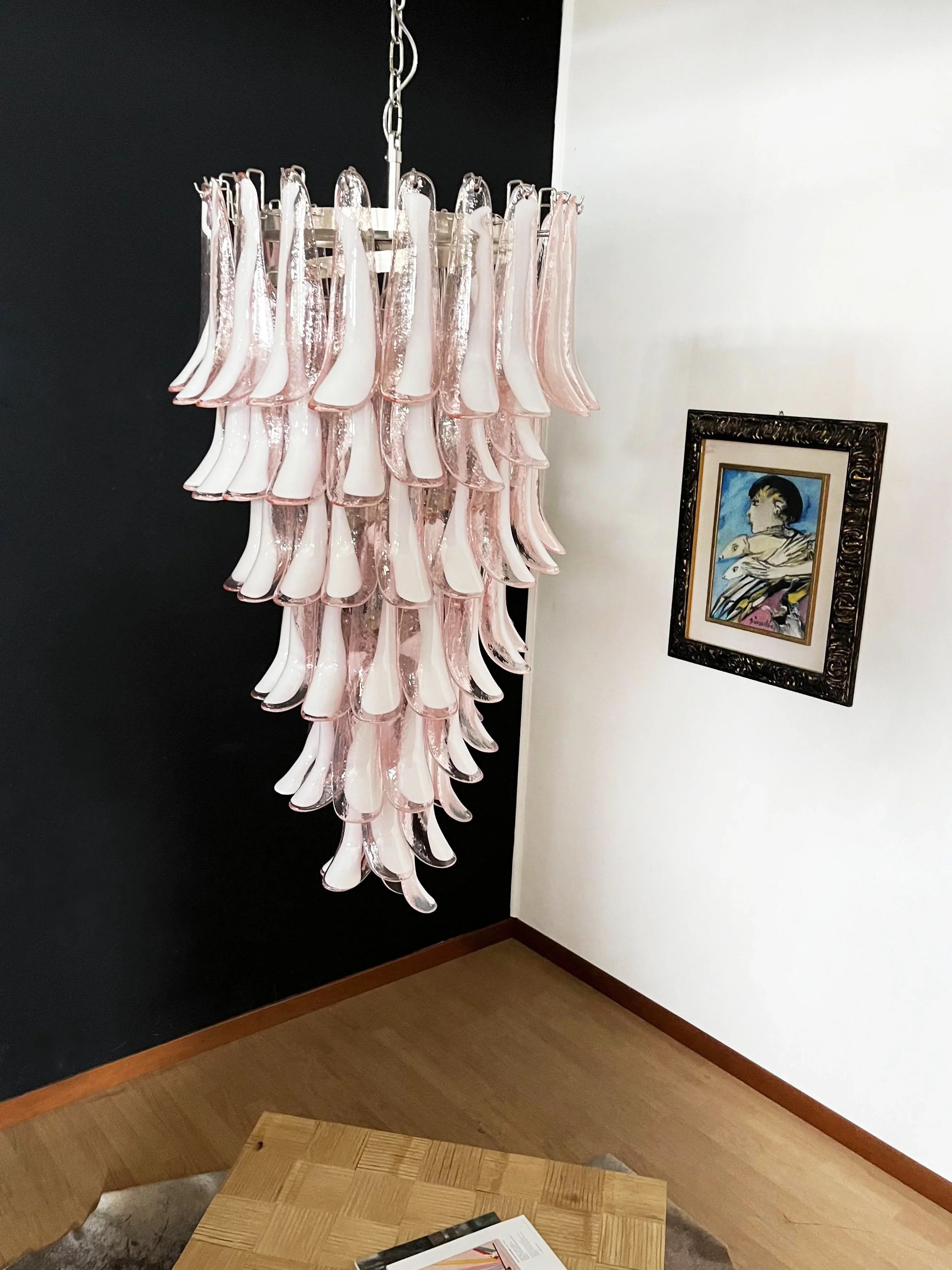 Petals Spiral Murano Pink Chandelier product image