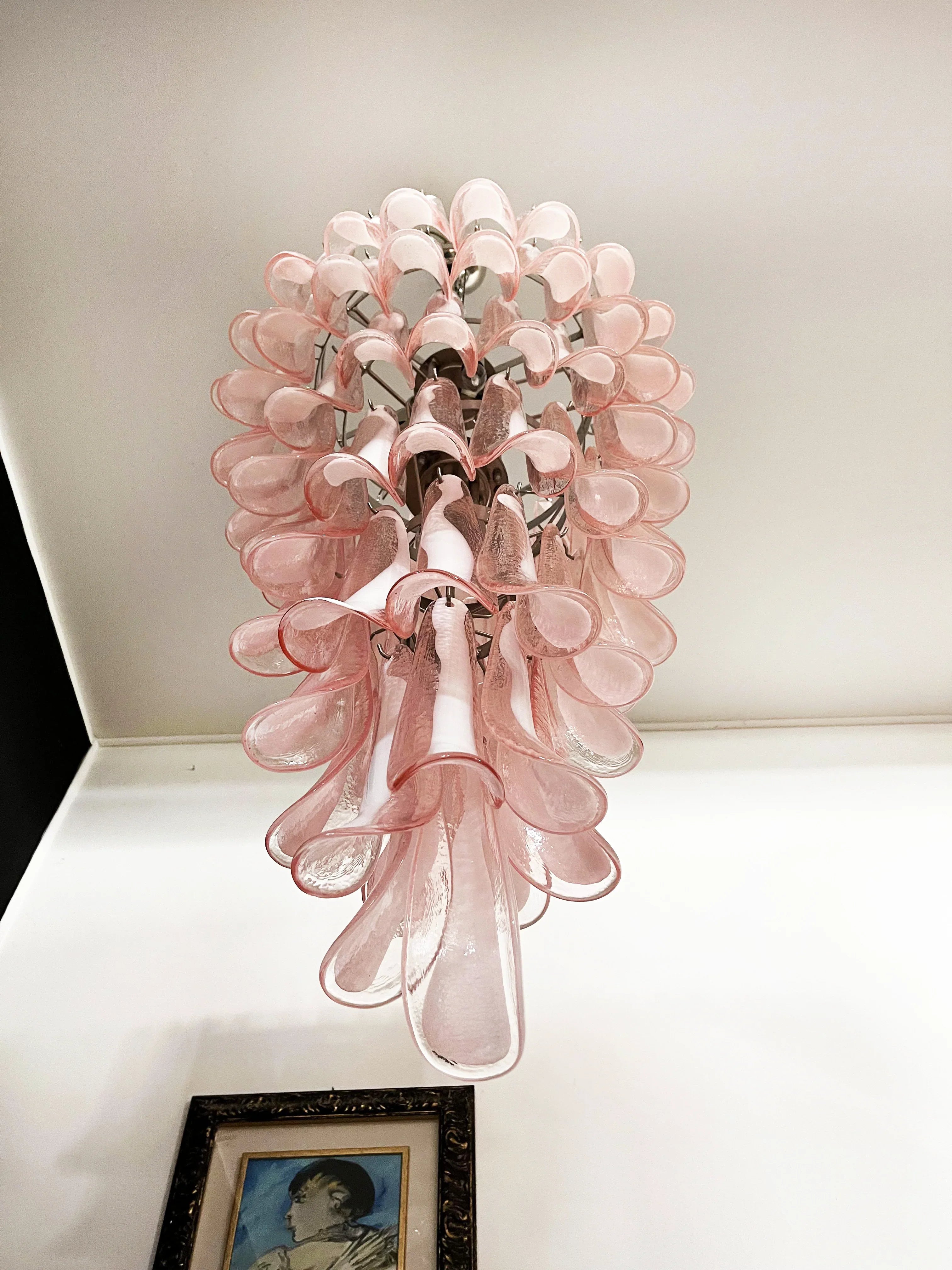 Petals Spiral Murano Pink Chandelier product image