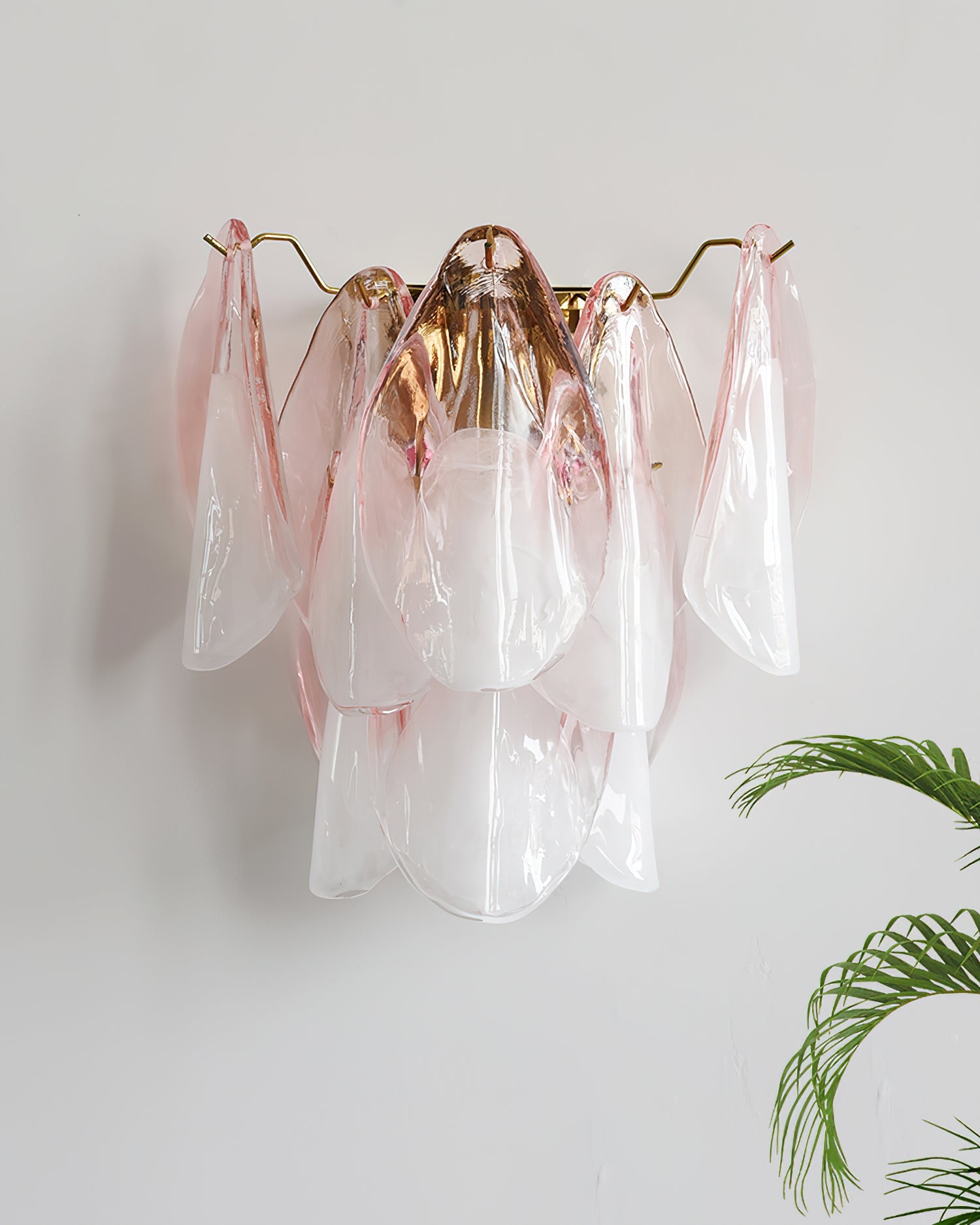 Fuchsia Wall Lamp