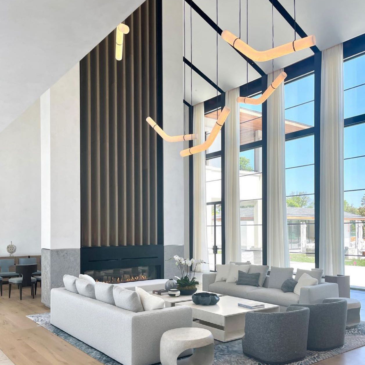 Streamlined Alabaster Pendant Lamp by Bling Lighting Studio