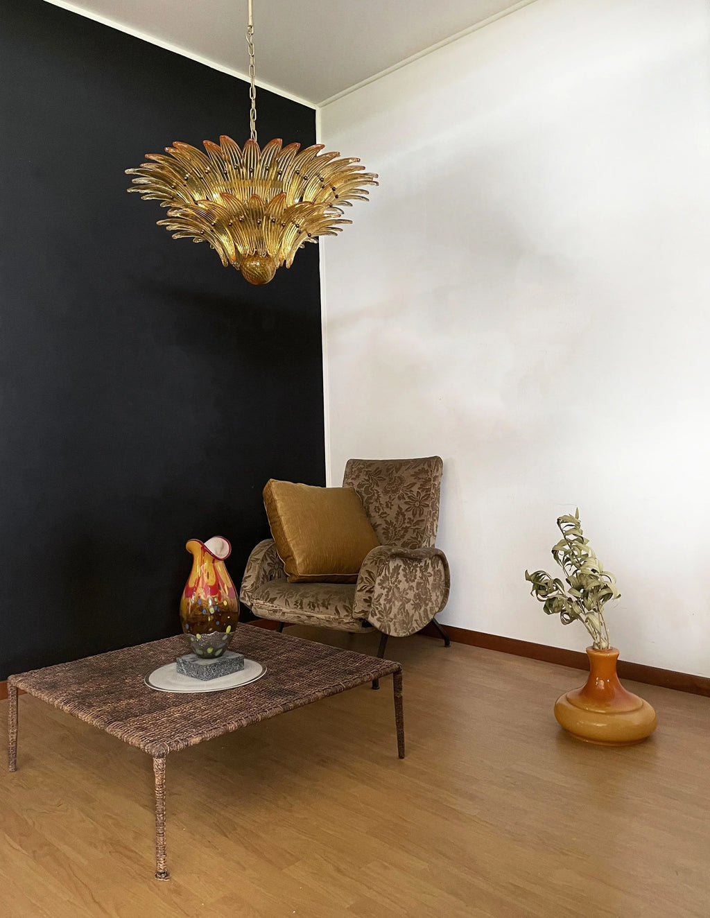 Murano Palmette Amber Chandelier material and finish detail