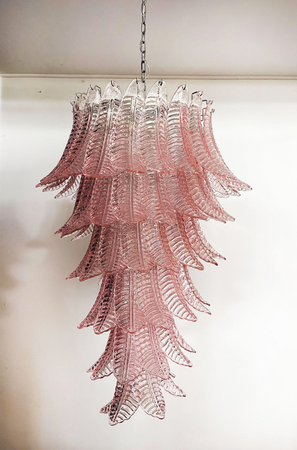 Murano Pink Felch Spiral Chandelier product image