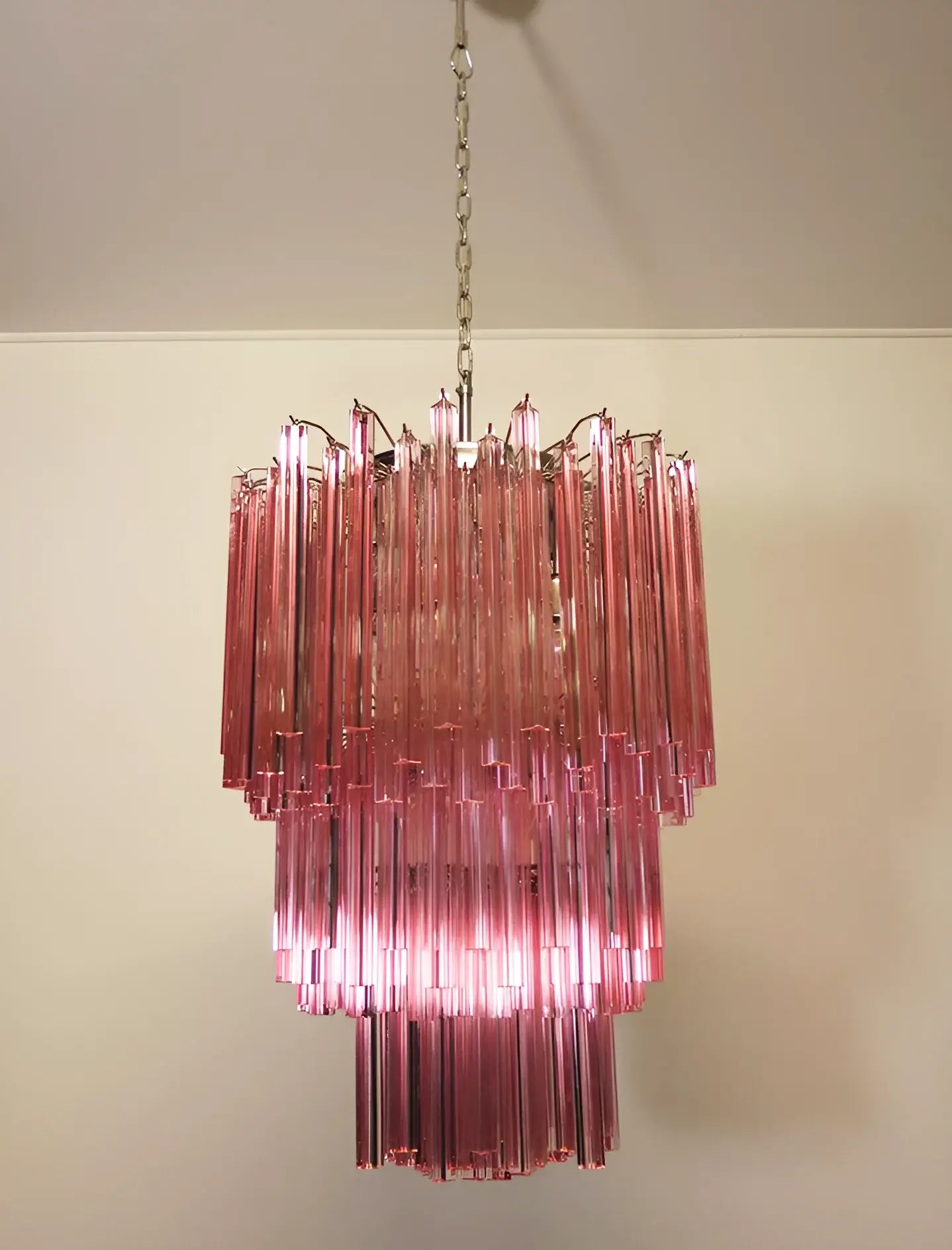 Murano Triedri Prisms Pink Chandelier product image