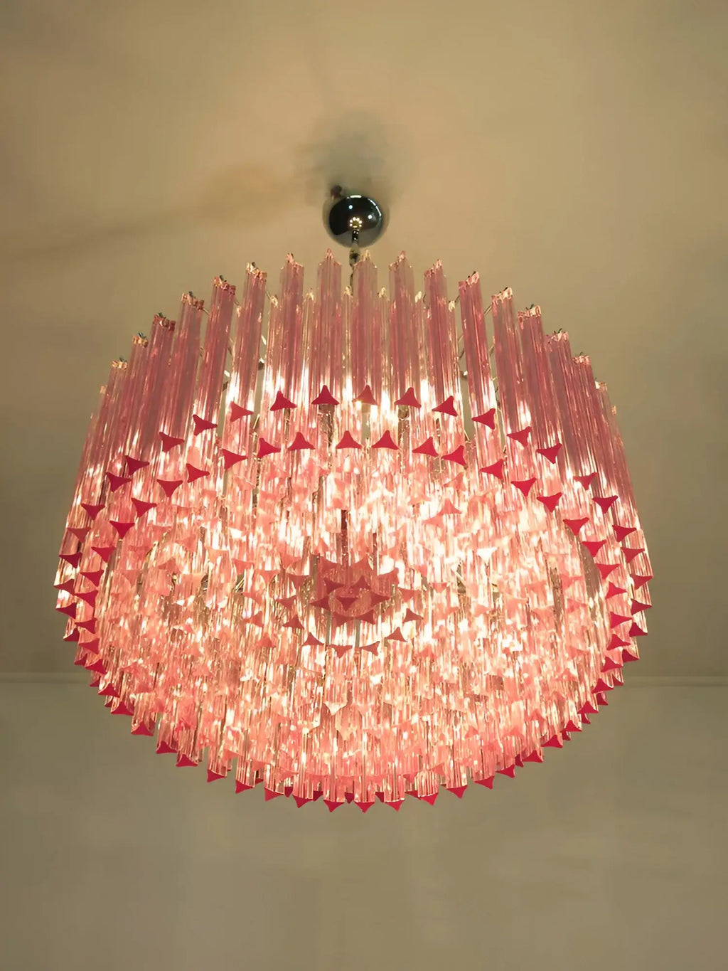 Murano Triedri Round Prisms Pink Chandelier product image