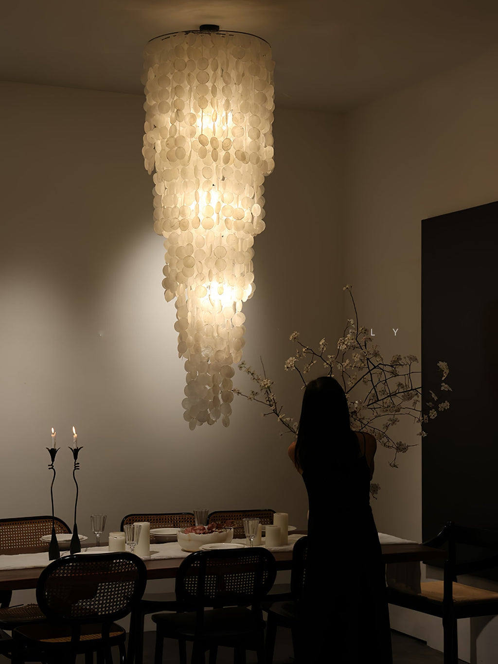 Modern Nerida Shell Chandelier product image
