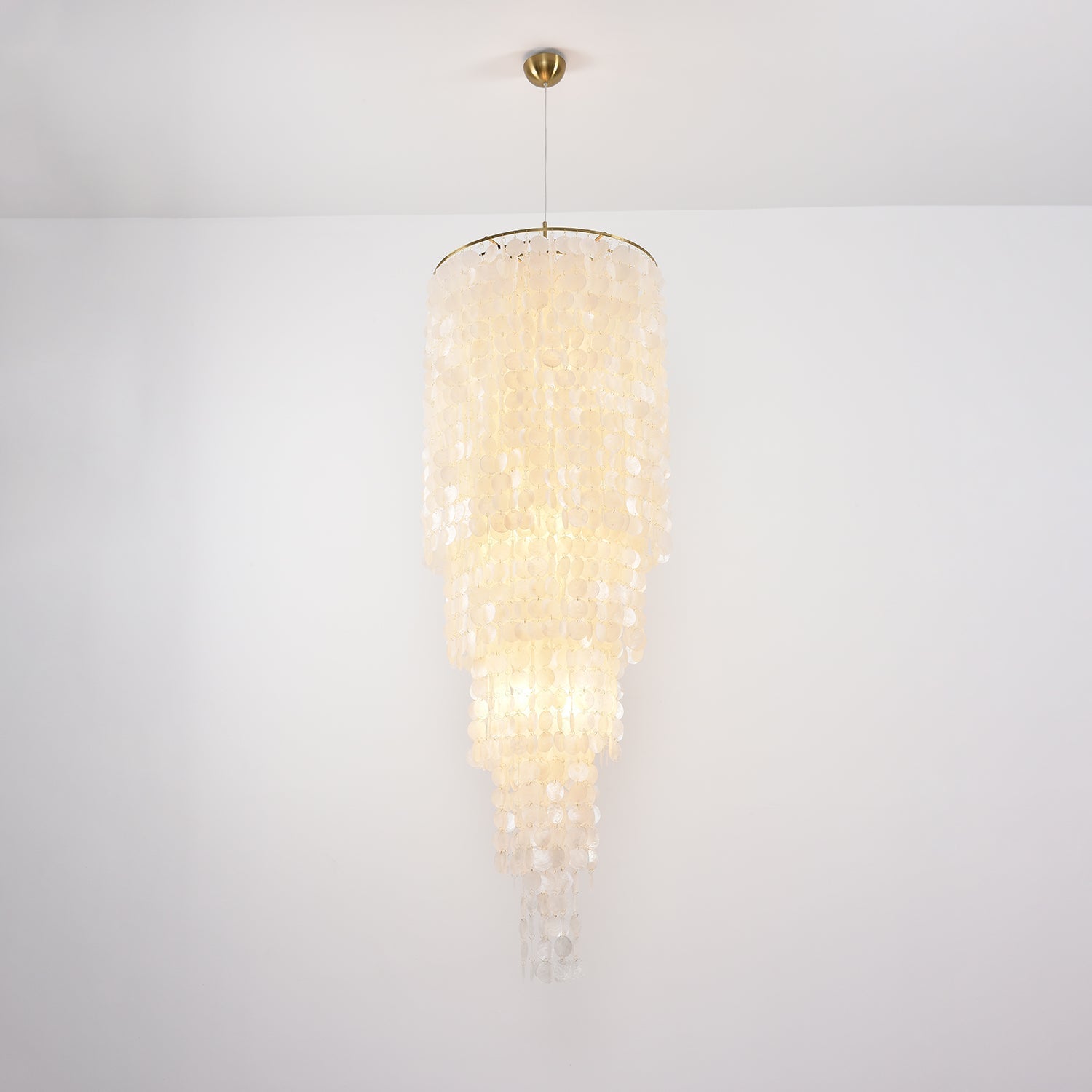 Modern Nerida Shell Chandelier product image