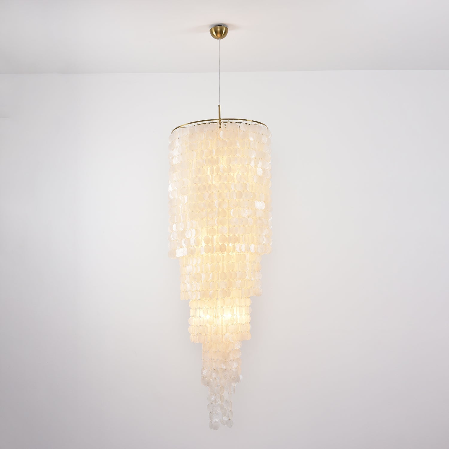 Modern Nerida Shell Chandelier product image