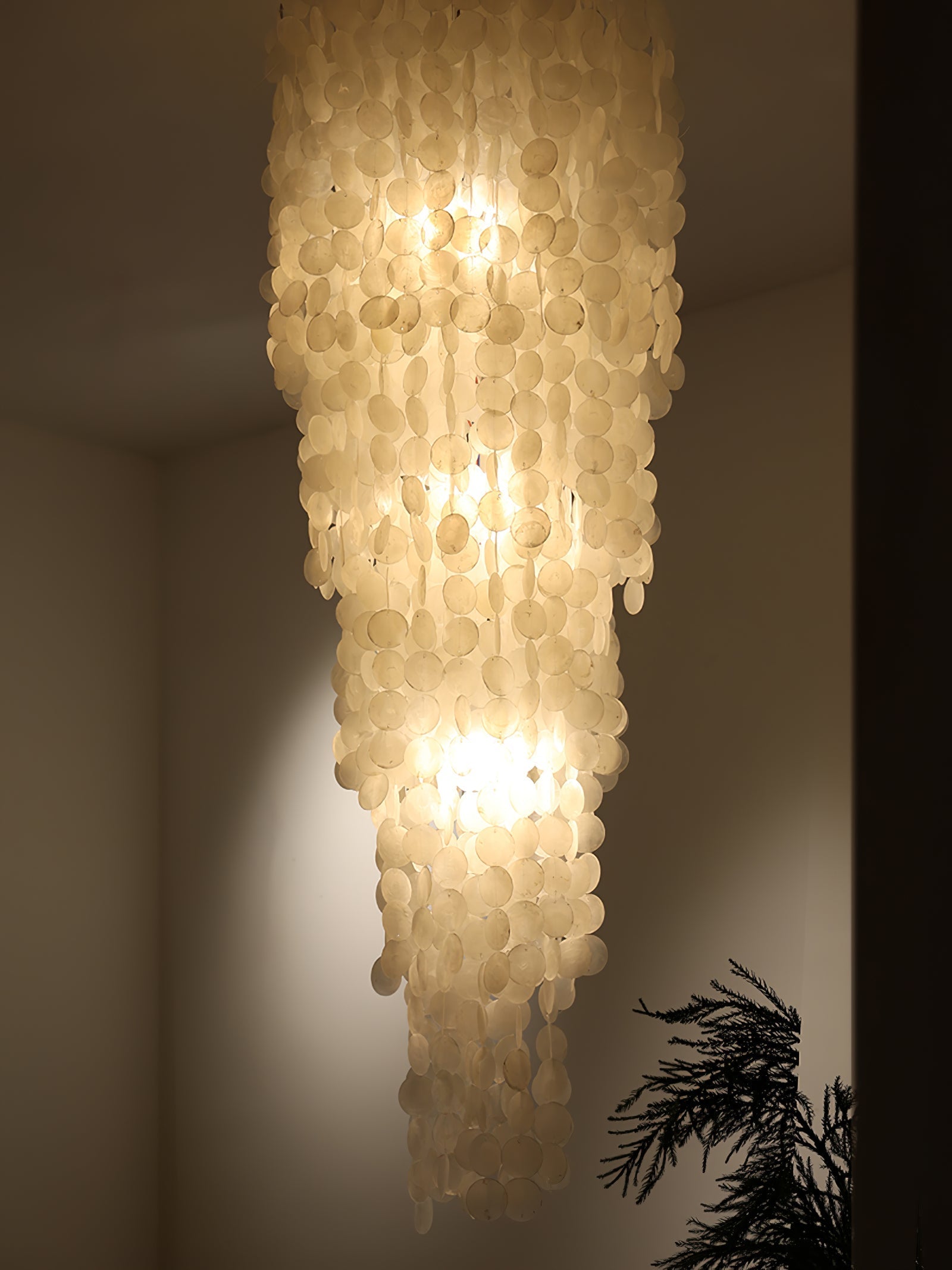 Modern Nerida Shell Chandelier product image