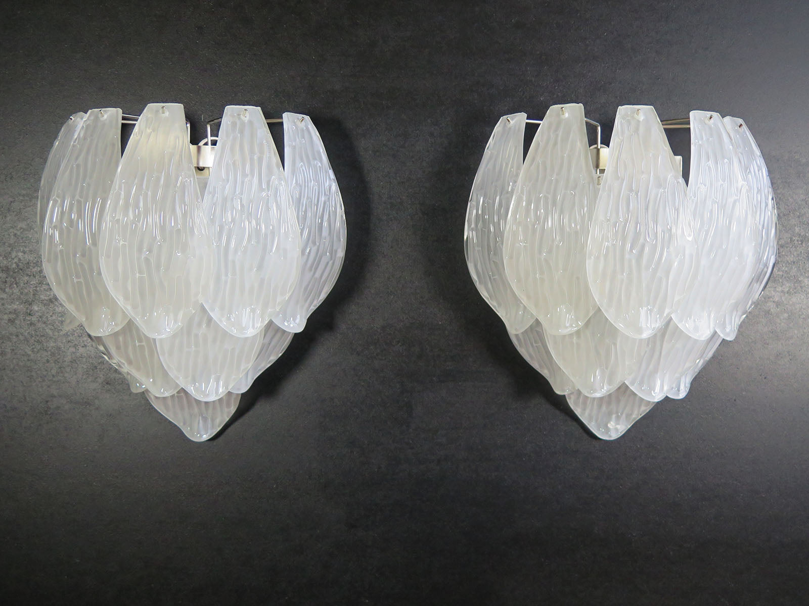 Murano Wall Lamp | 10 Clear Petal Glass | Set of 2