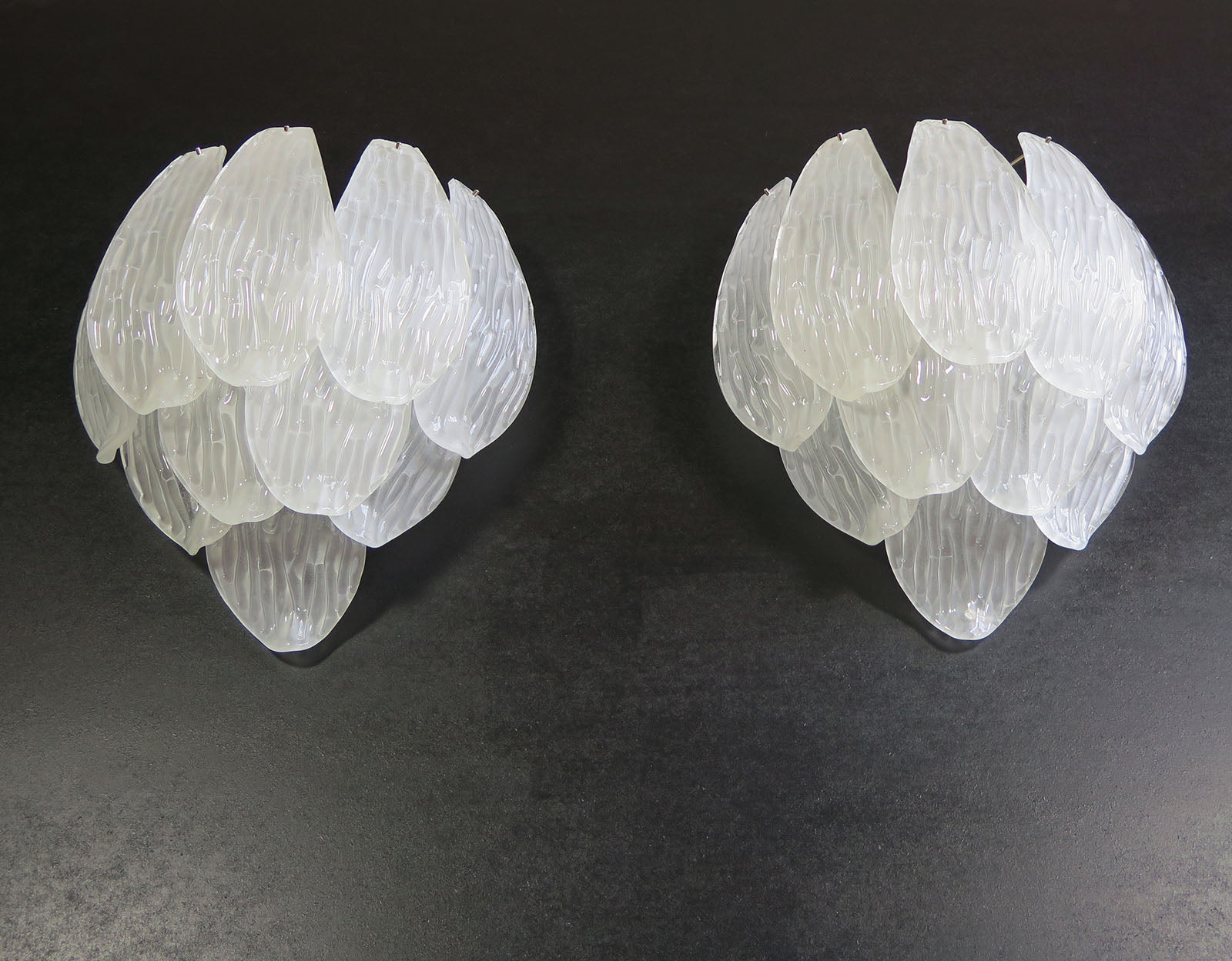 Murano Wall Lamp | 10 Clear Petal Glass | Set of 2