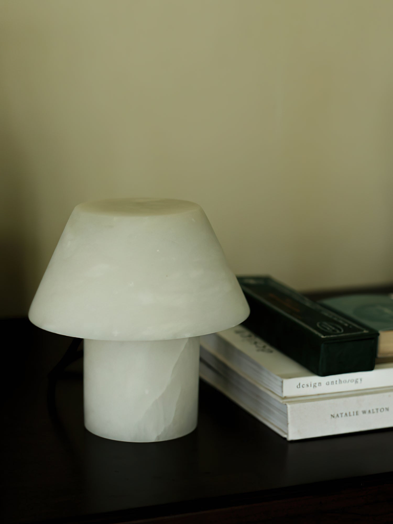 Parachilna Petra Alabaster Table Lamp
