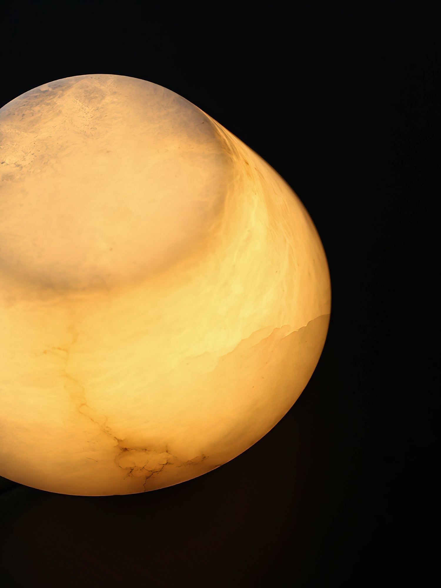 Parachilna Petra Alabaster Table Lamp