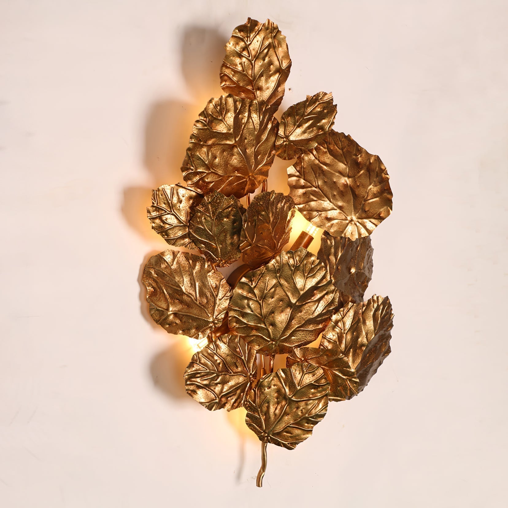 Pathleaf Heap Branch Wall Lamp product image
