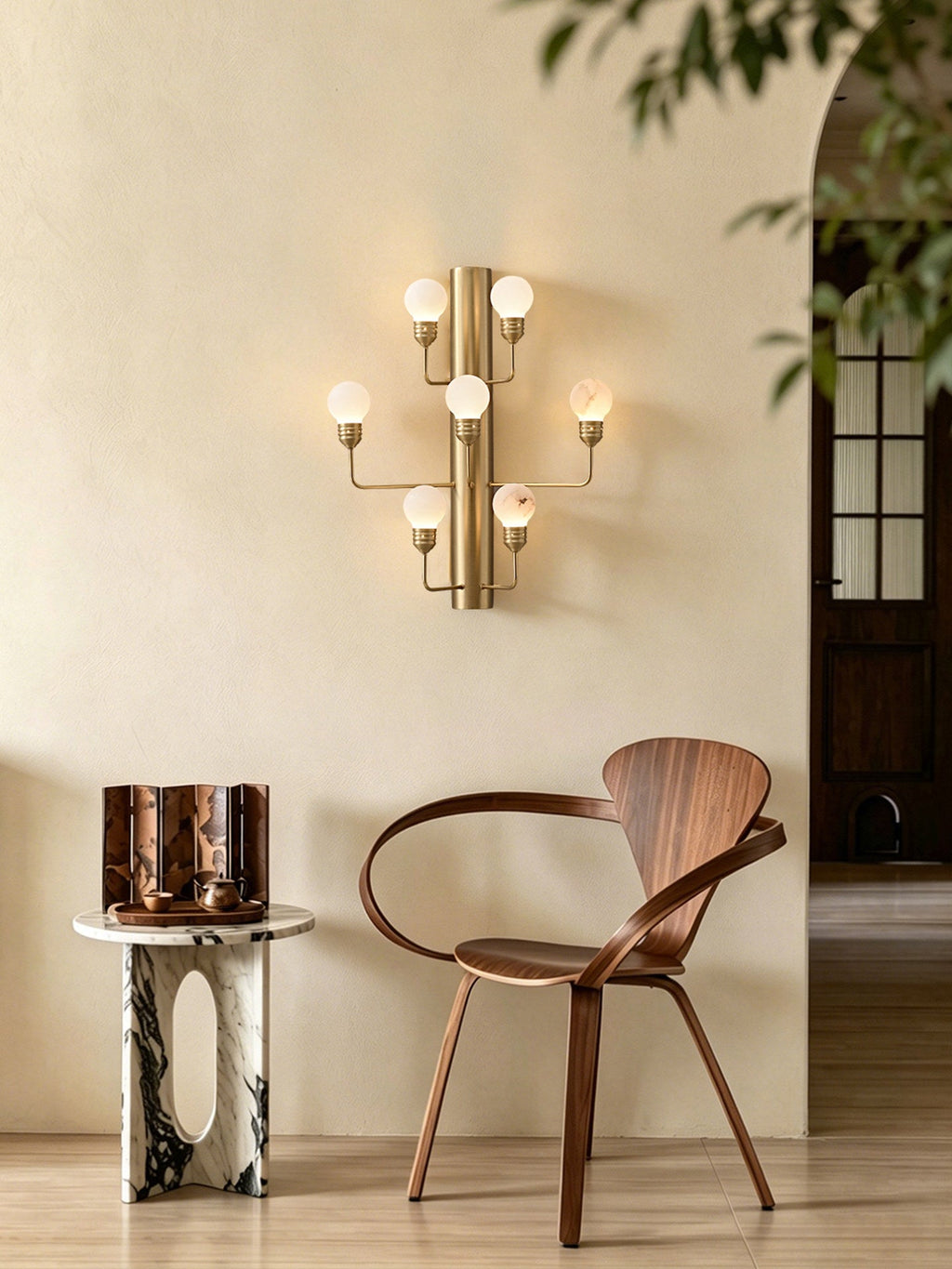 Raggiera Alabaster Globe Wall Sconce