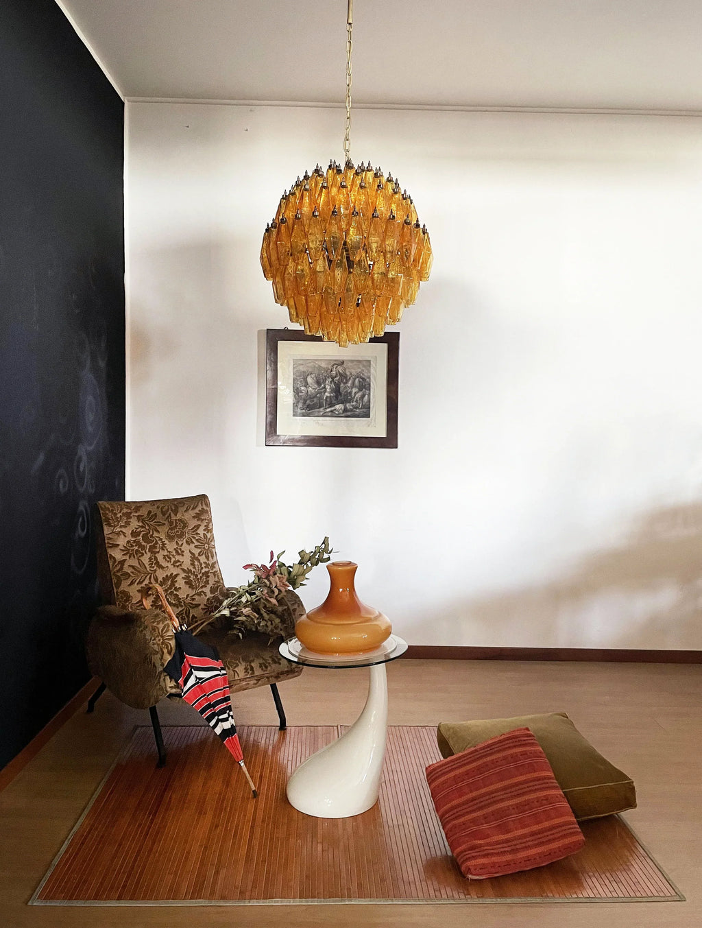 Spherical Murano Poliedri Amber Glass Chandelier material and finish detail