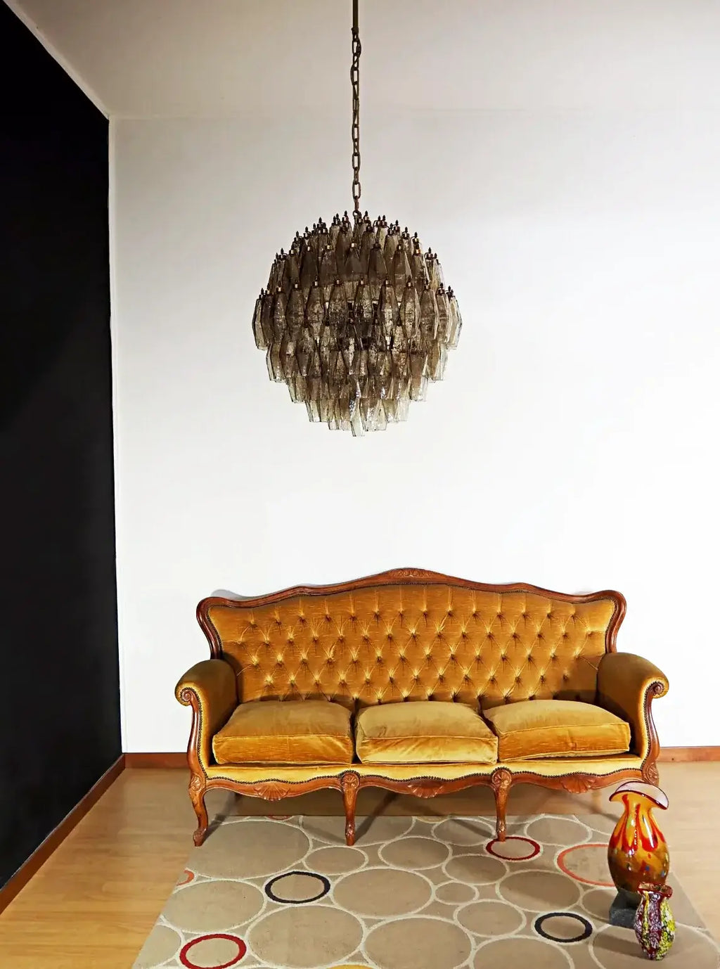 Spherical Murano Poliedri Smoked Glass Chandelier material and finish detail