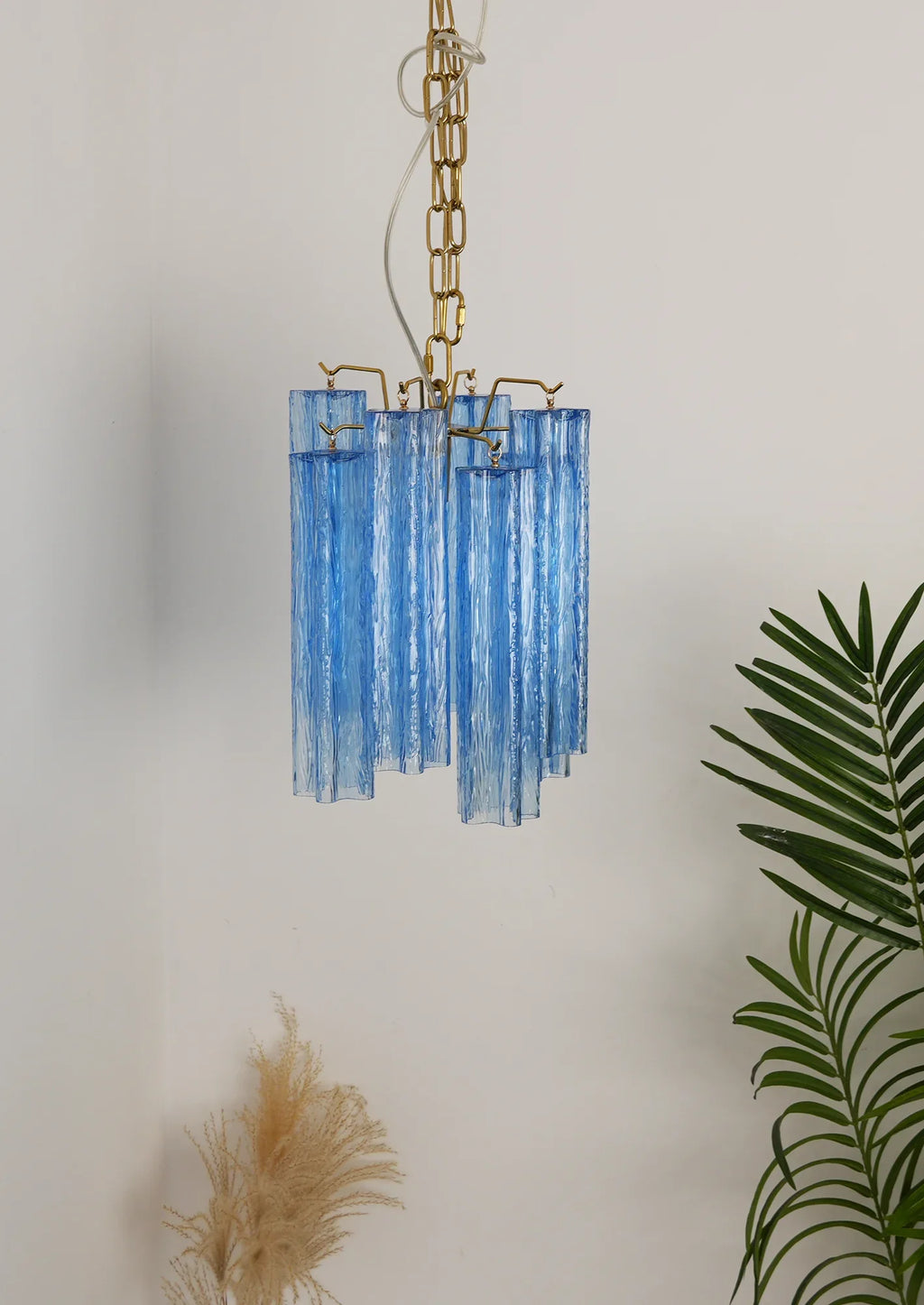 Vintage Blue Murano Glass Chandelier material and finish detail