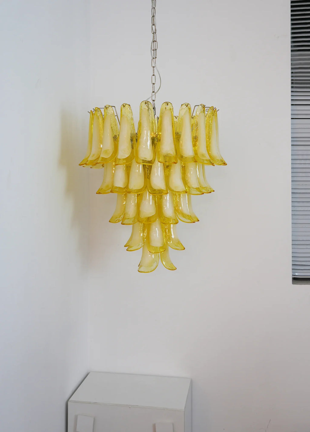 Vintage Caramel Murano Glass Petals Chandelier material and finish detail