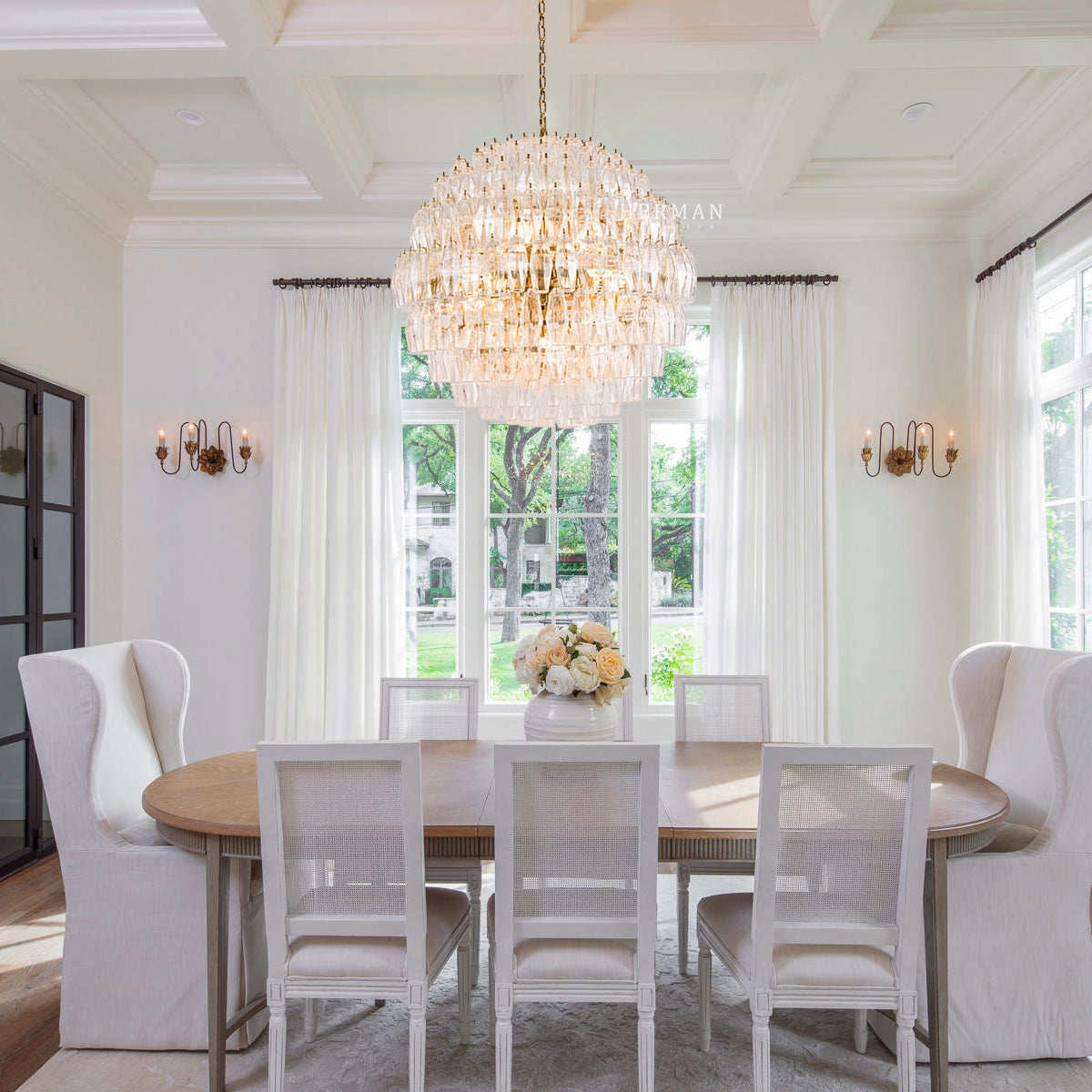 Clear Sorrento Chandelier 28"