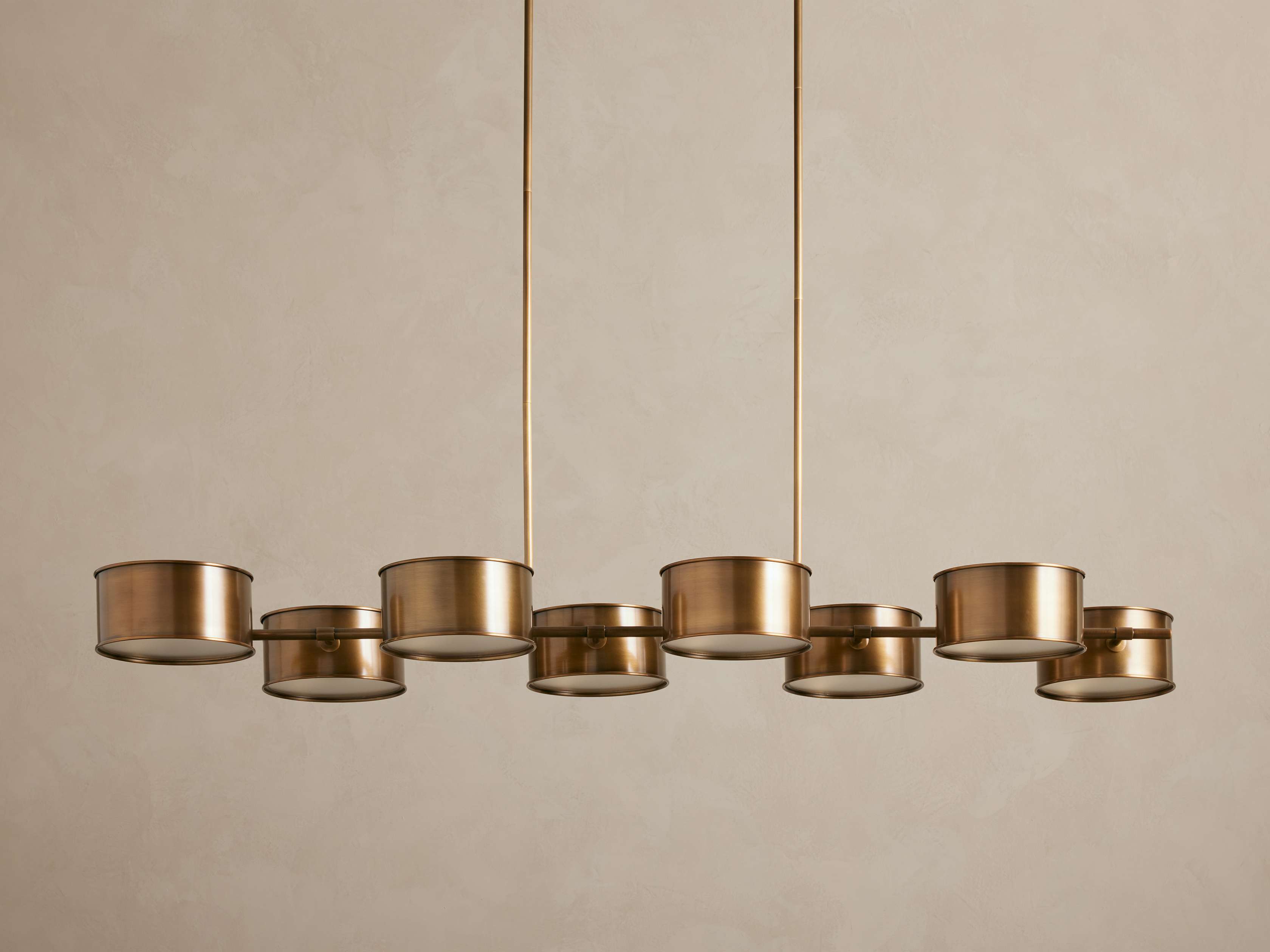 Daphne Metal Linear Chandelier detail view