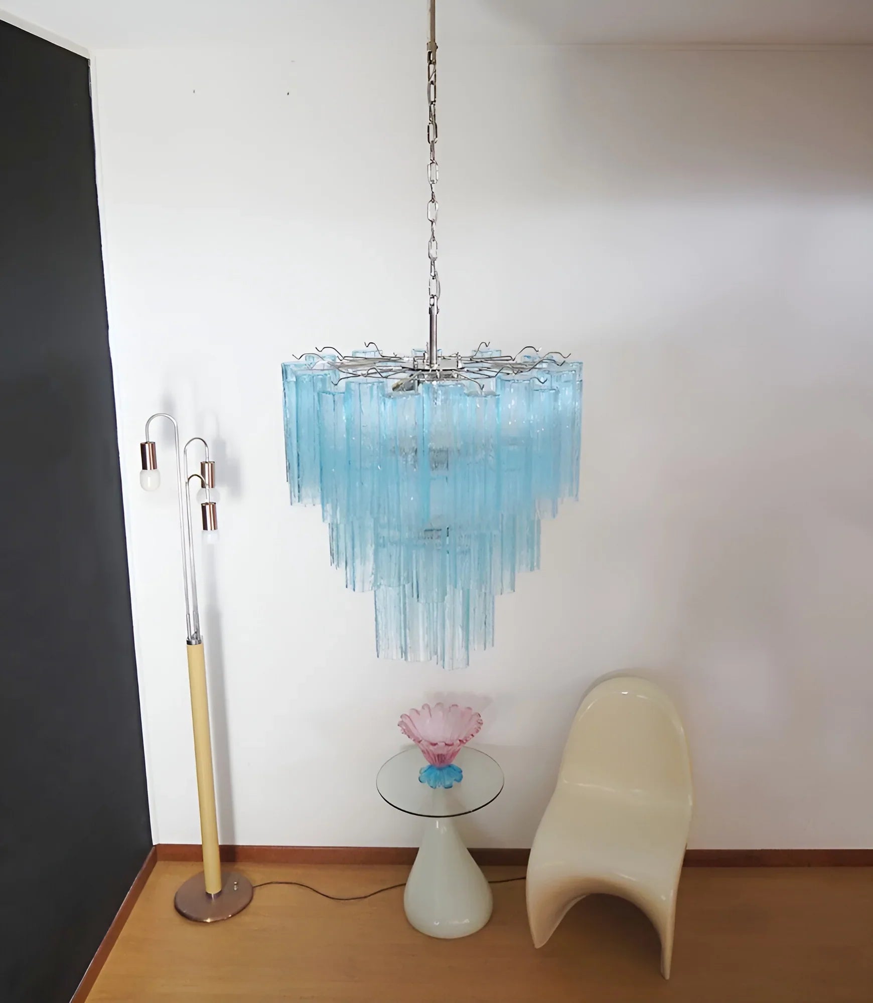 Elegant Blue Murano Glass Tube Chandelier material and finish detail