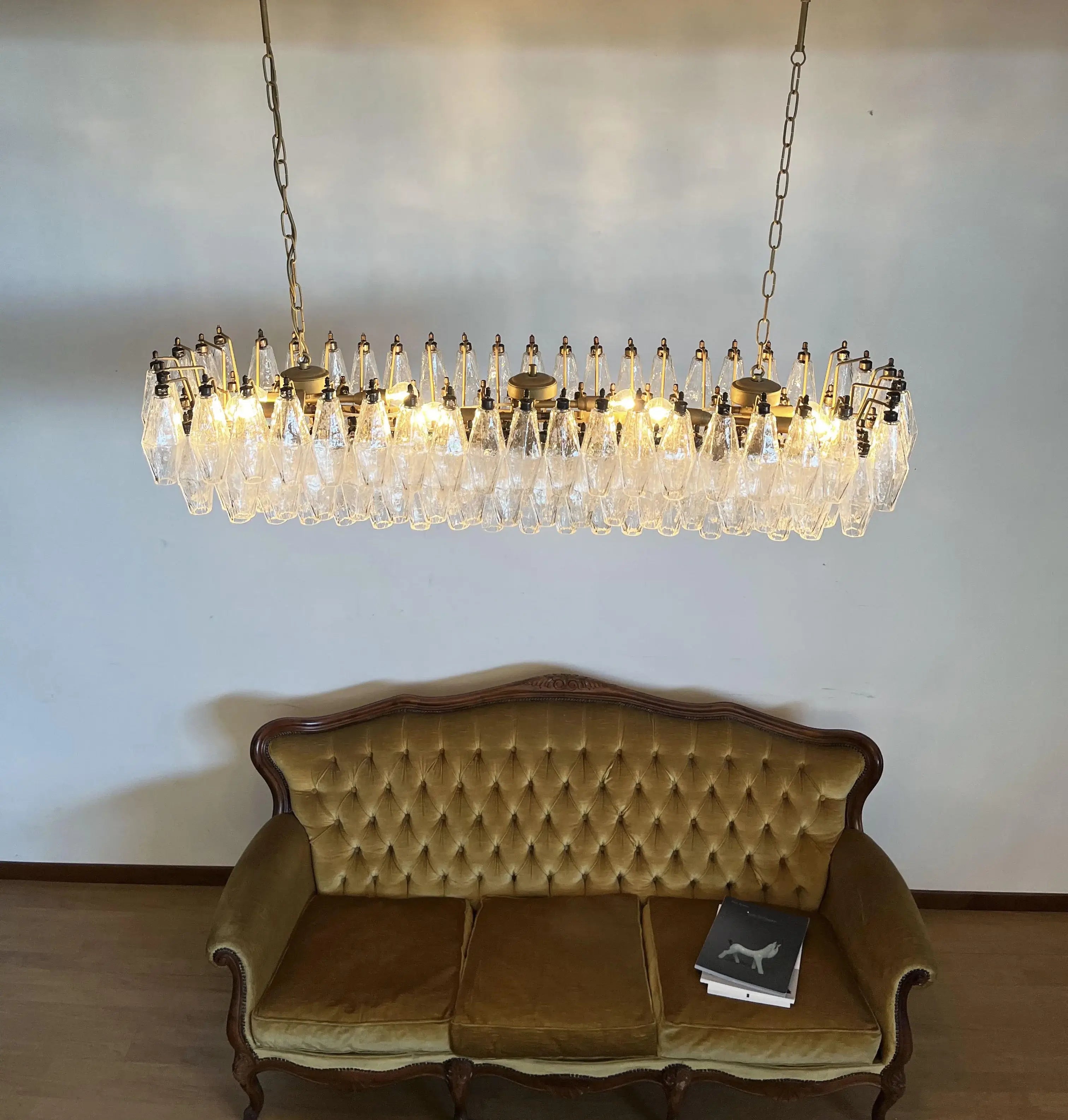 Elegant Transparent Murano Poliedri Chandelier material and finish detail