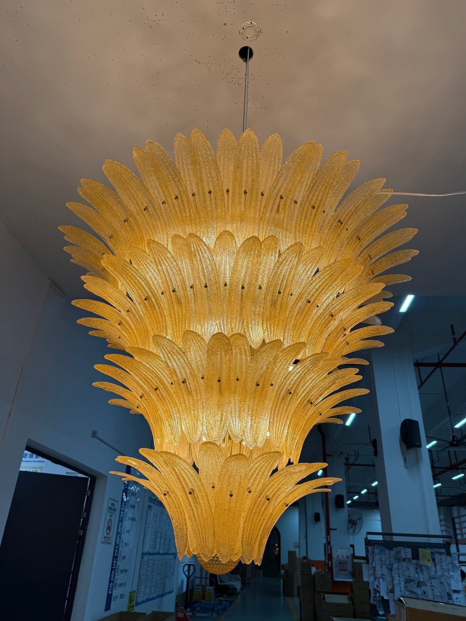 Exquisite Murano Palmette Chandelier product image
