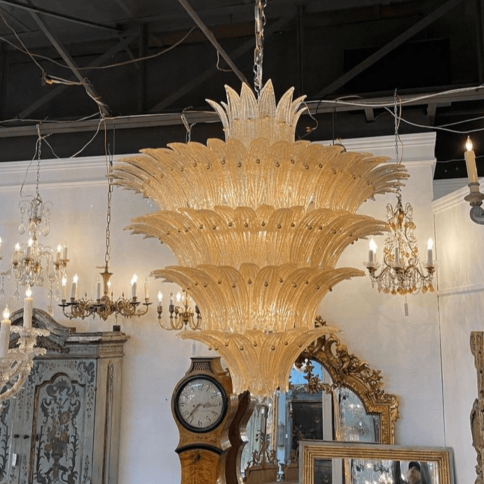 Exquisite Murano Palmette Chandelier product image